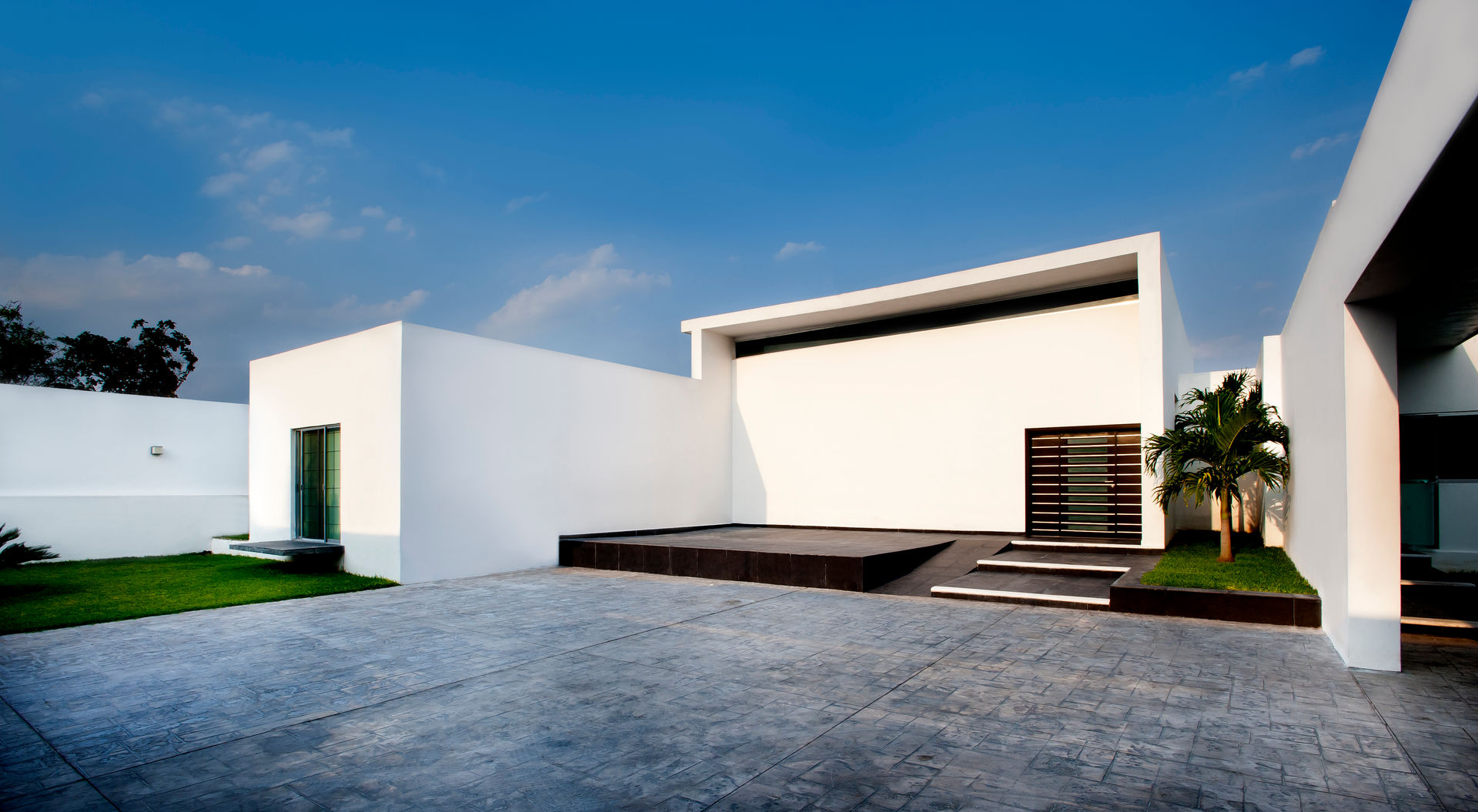 Casa Temozón 17, Arturo Campos Arquitectos Arturo Campos Arquitectos بلكونة أو شرفة