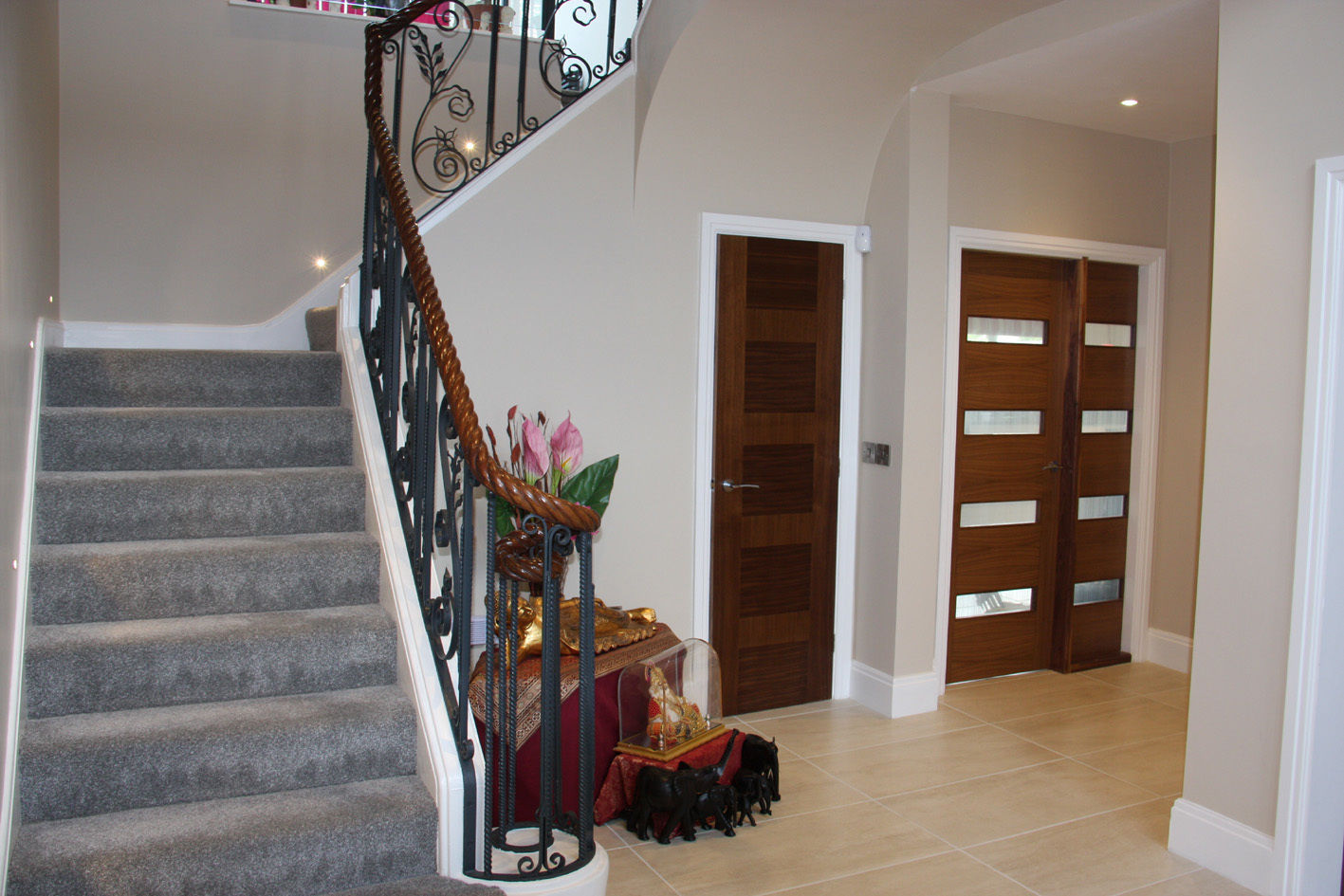 Alwoodley Lane, Studio J Architects Ltd Studio J Architects Ltd Modern corridor, hallway & stairs