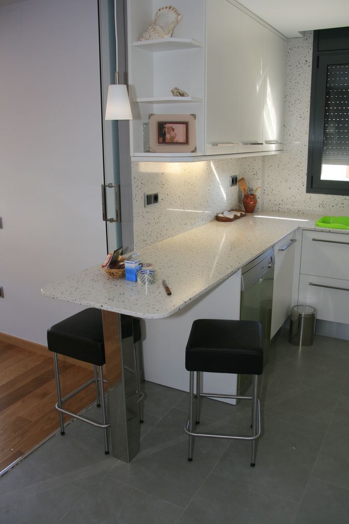 Vivienda unifamiliar para Fina, Mireia Cid Mireia Cid Modern kitchen