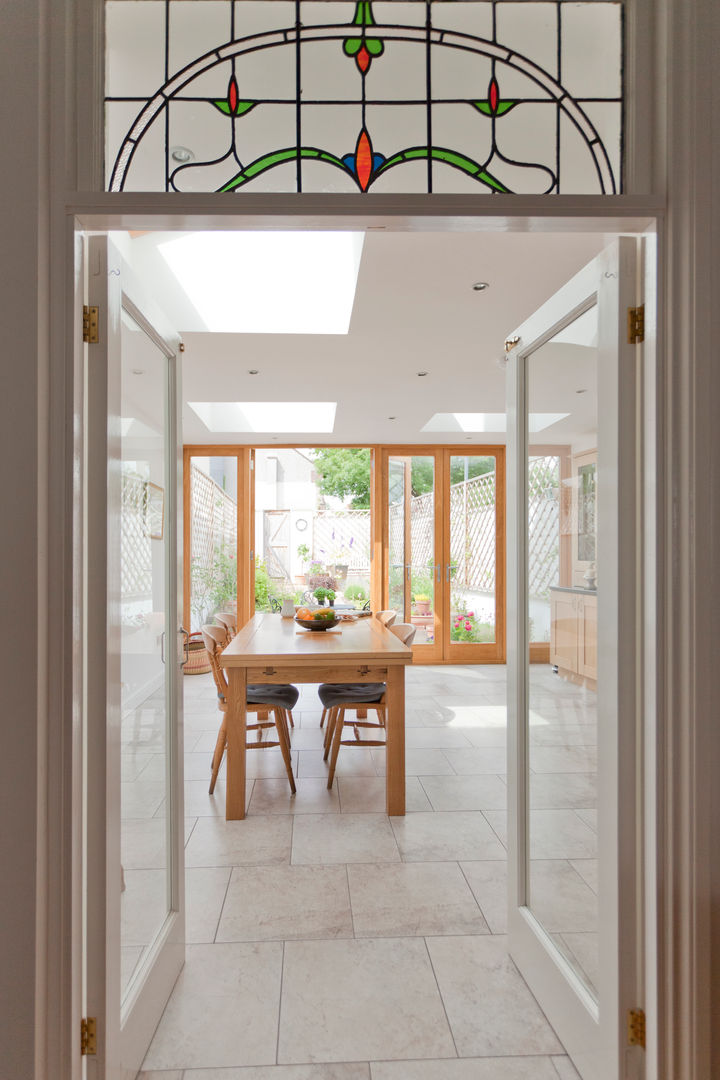 New dining room designed by DHV Architects Dittrich Hudson Vasetti Architects Salle à manger moderne