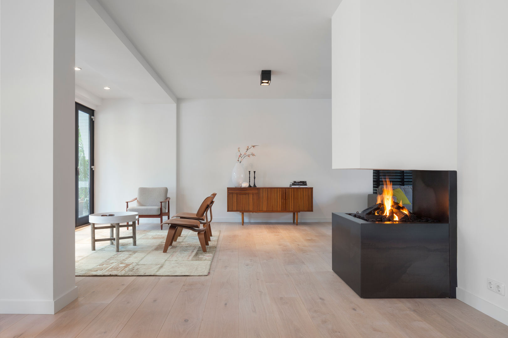 project 'Uden', Boley Boley Industrial style living room Fireplaces & accessories