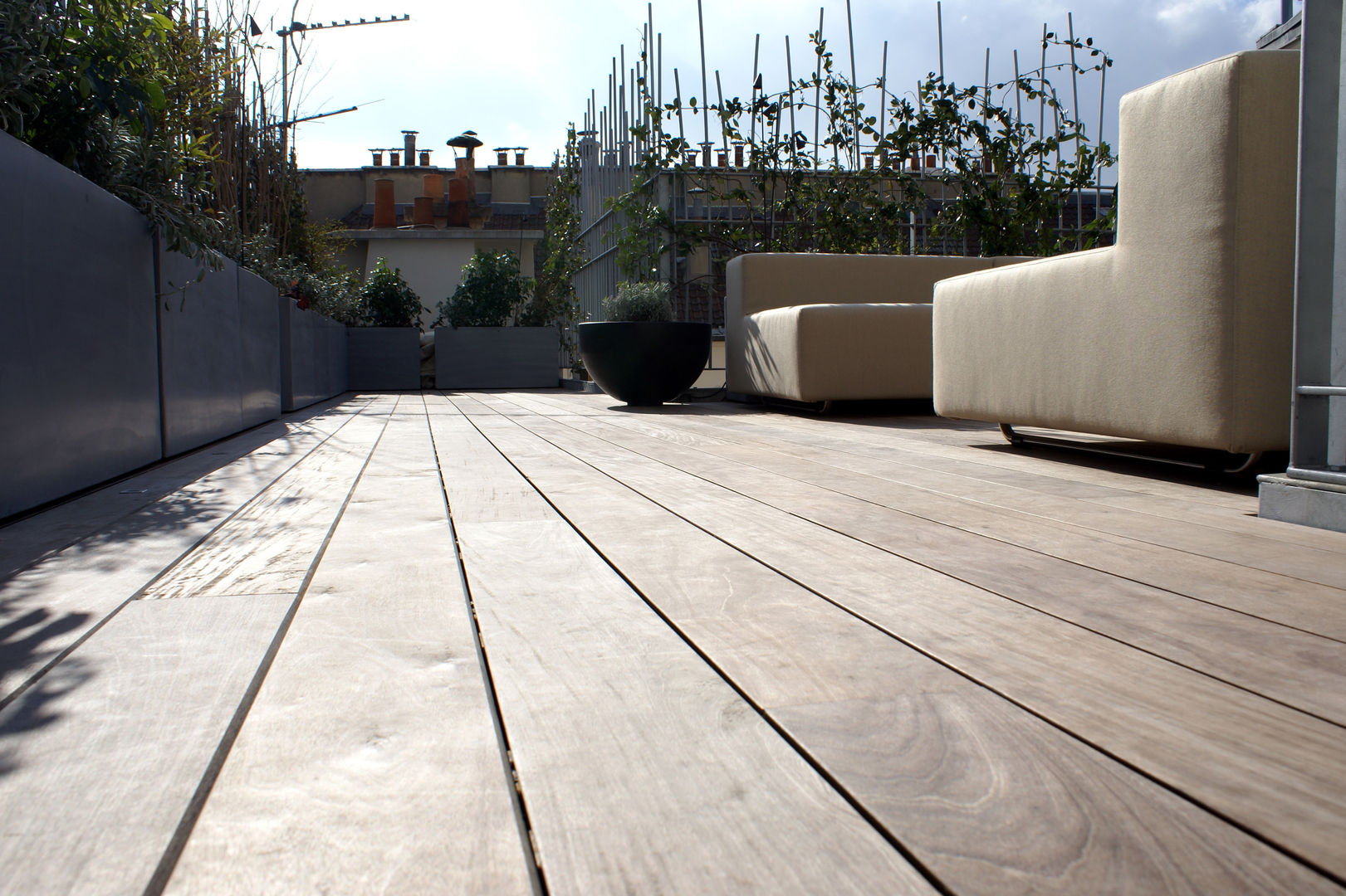 Appartement Paris VI, Atelier TO-AU Atelier TO-AU Balcone, Veranda & Terrazza in stile moderno