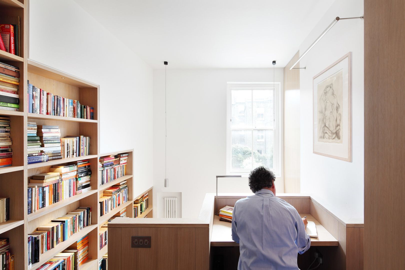 Book Tower House, Platform 5 Architects Platform 5 Architects Oficinas y bibliotecas de estilo moderno