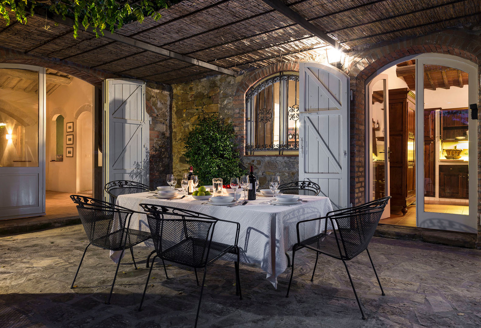 Gaiole in Chianti, Toscana, Arlene Gibbs Décor Arlene Gibbs Décor Country style balcony, veranda & terrace
