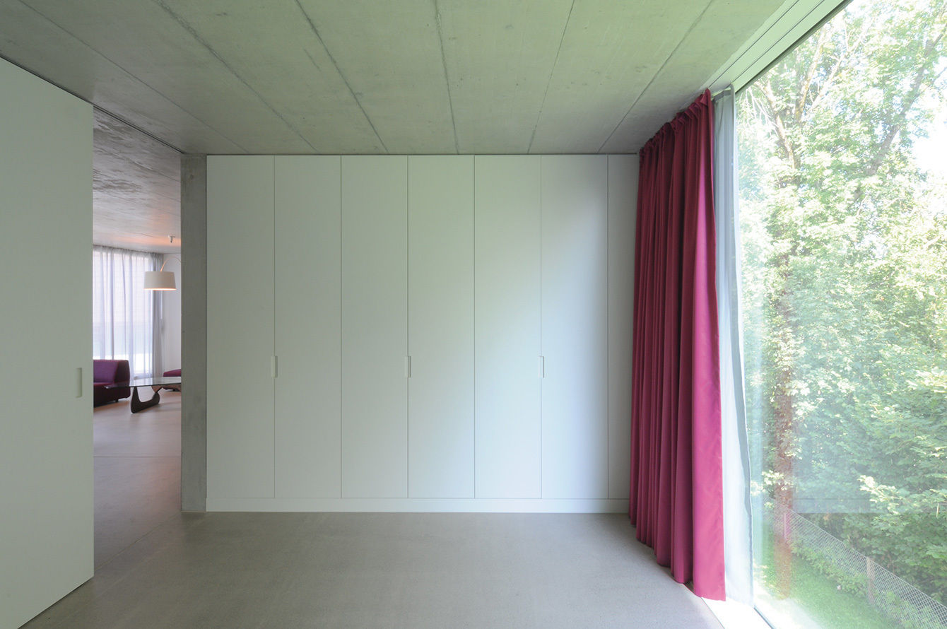 Wohn- und Atelierhaus Mühlestrasse, Edlibach Schweiz, amreinherzig amreinherzig Minimalistische slaapkamers