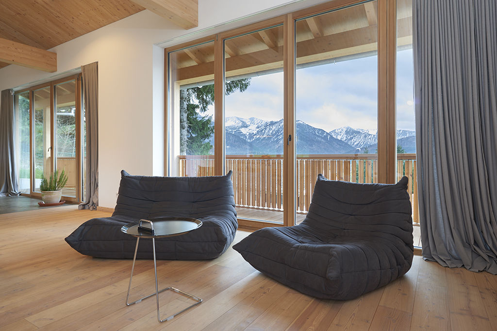 Haus in den Bergen , peter glöckner architektur peter glöckner architektur Modern living room