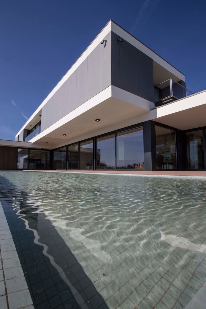 Casa JD, Atelier d'Arquitetura Lopes da Costa Atelier d'Arquitetura Lopes da Costa Modern pool