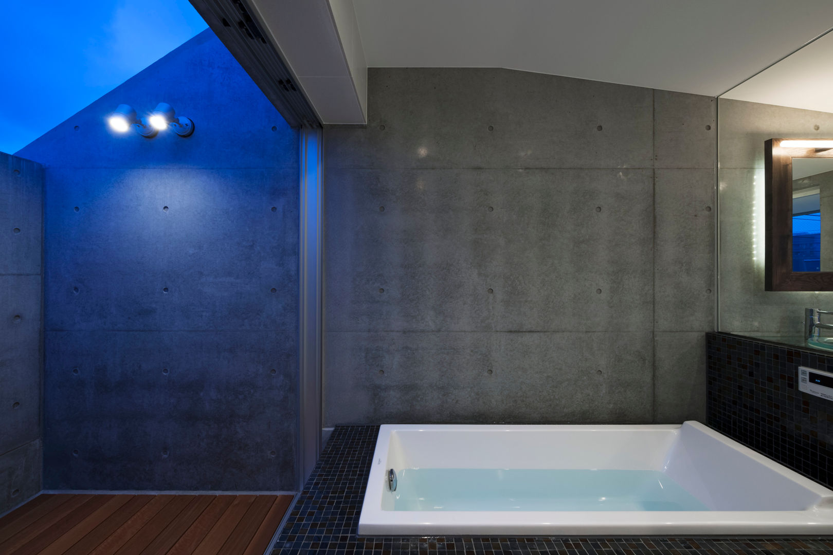 caverna, 筒井紀博空間工房/KIHAKU tsutsui TOPOS studio 筒井紀博空間工房/KIHAKU tsutsui TOPOS studio Eclectic style bathroom