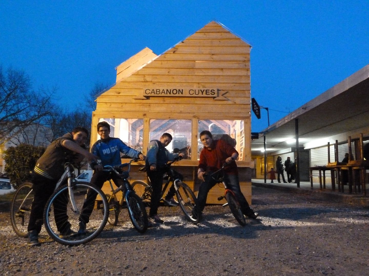 Le Cabanon Cuyés, Bruit du Frigo Bruit du Frigo Więcej pomieszczeń Rzeźby