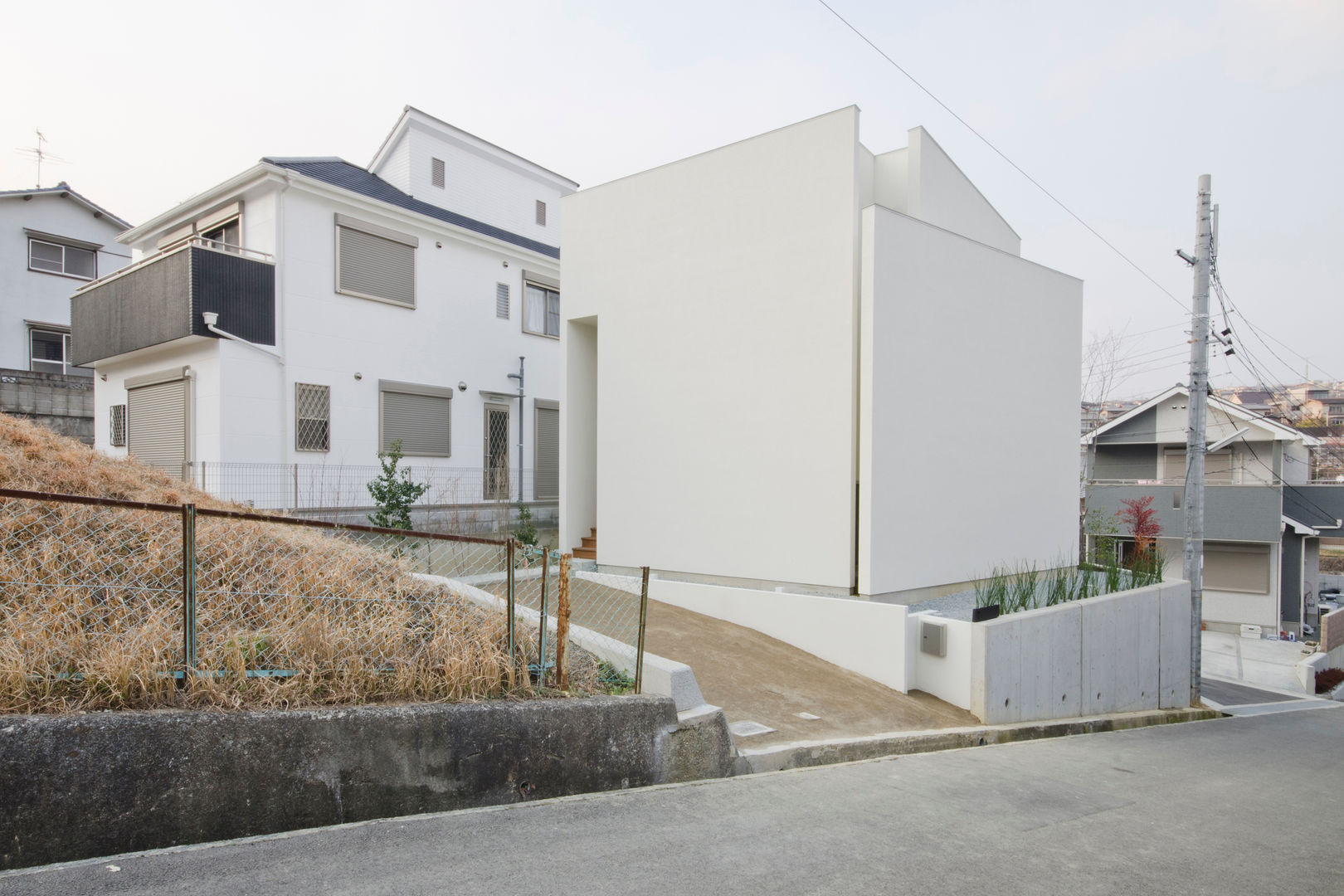 花屋敷の家, ENDO SHOJIRO DESIGN ENDO SHOJIRO DESIGN Moderne huizen