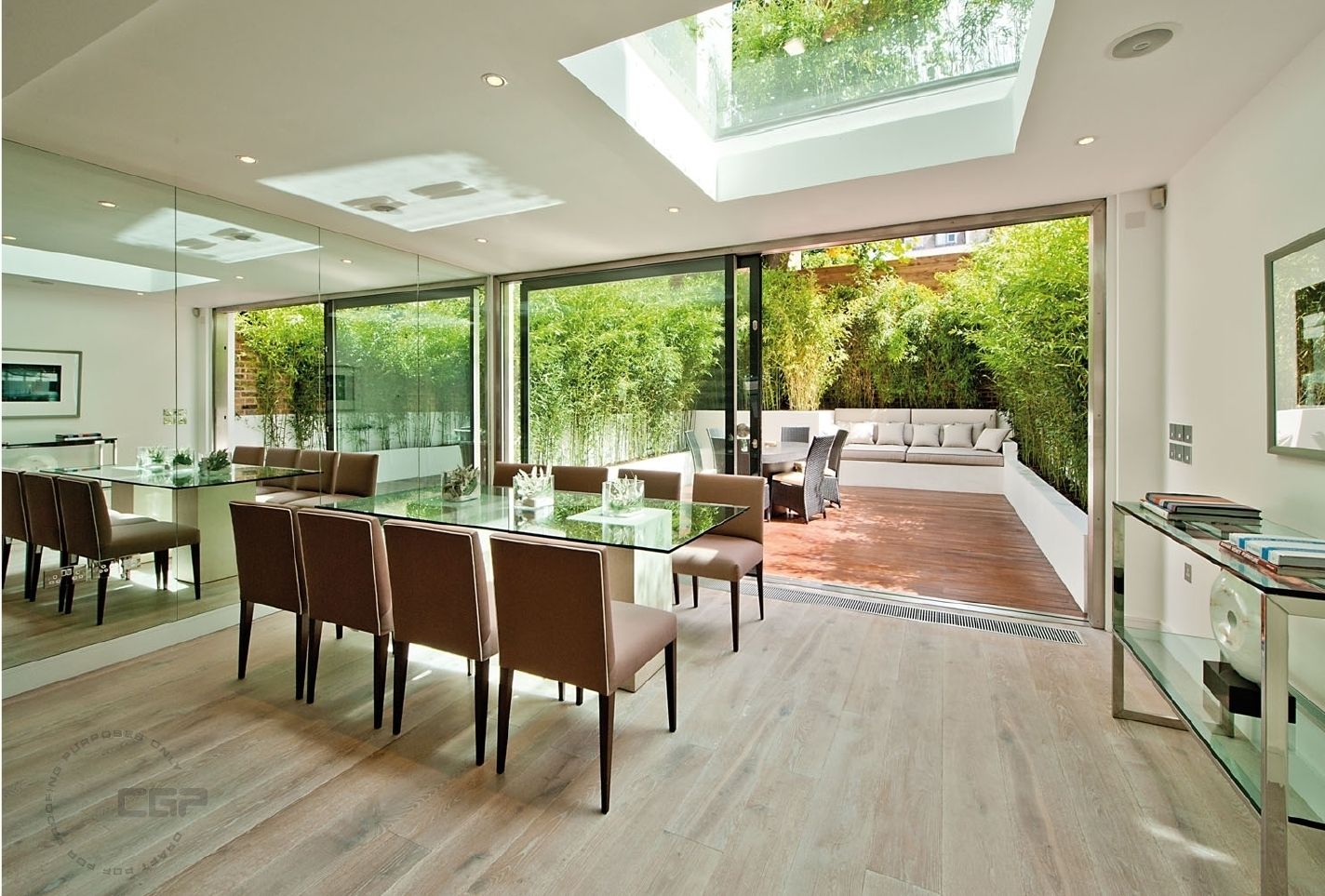 Chelsea Family House, Black and Milk | Interior Design | London Black and Milk | Interior Design | London Modern dining room