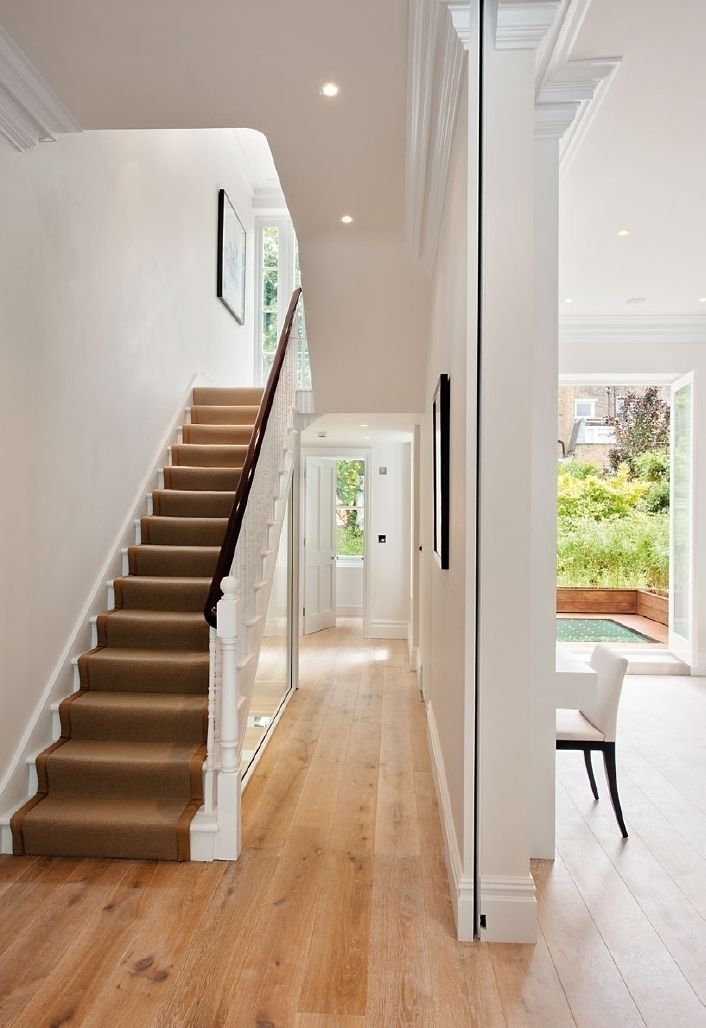 Chelsea Family House, Black and Milk | Interior Design | London Black and Milk | Interior Design | London Klasyczny korytarz, przedpokój i schody