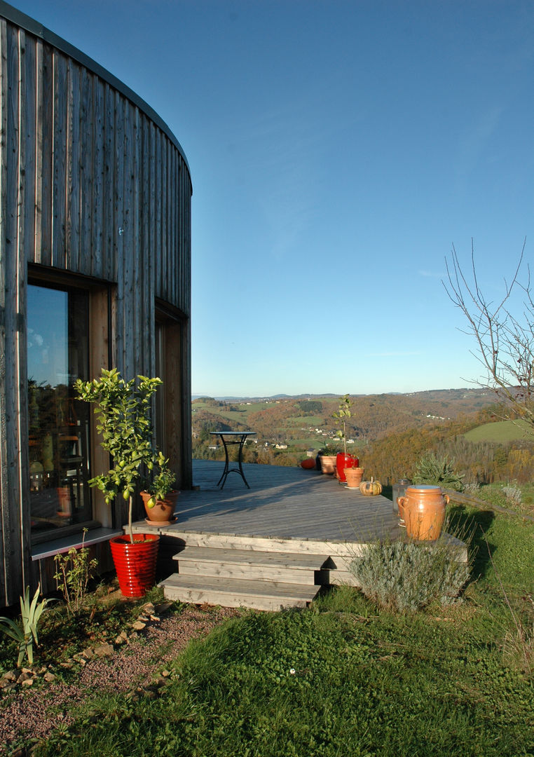 Yourte en bois, Virginie Farges Virginie Farges Modern houses