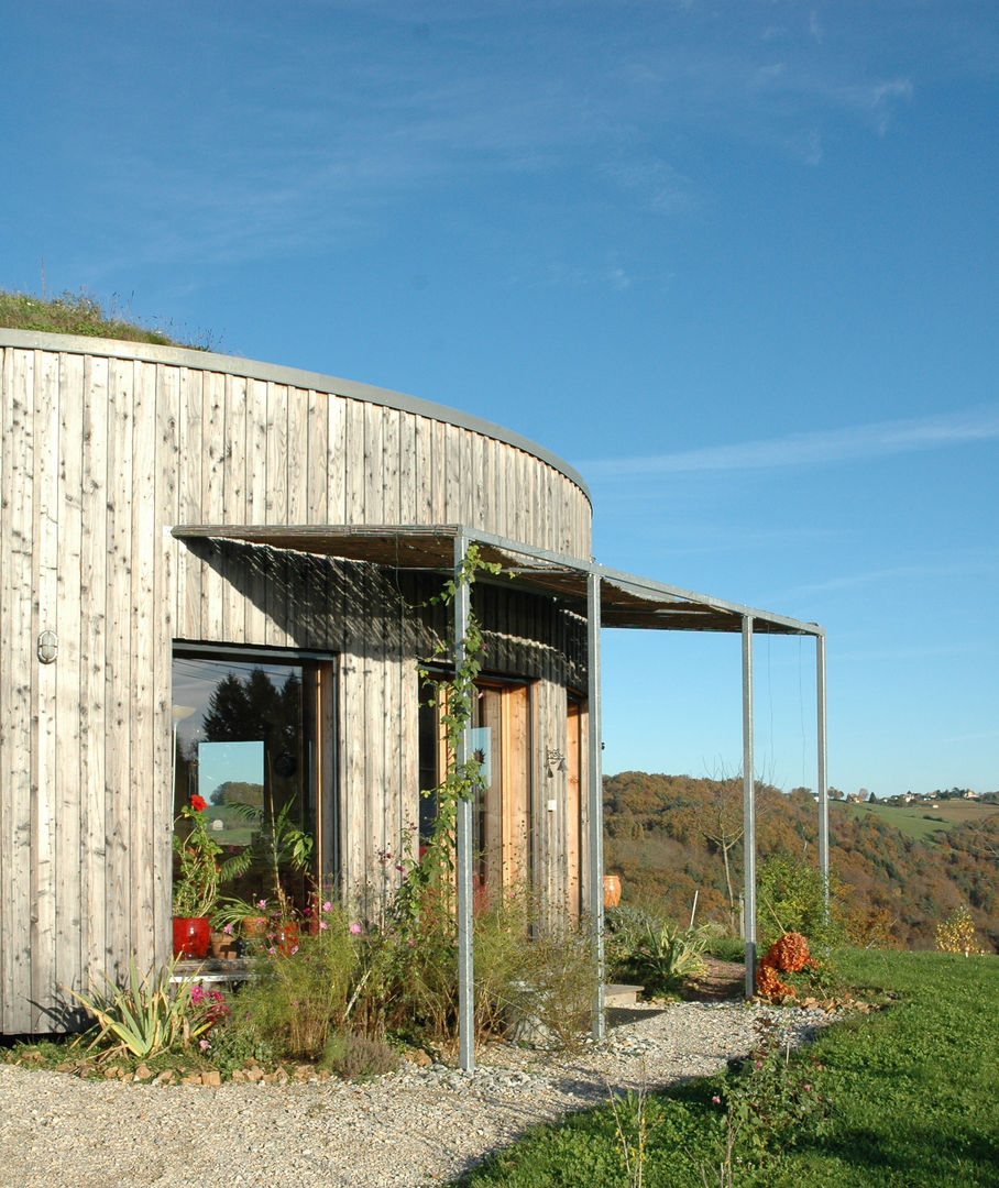 Yourte en bois, Virginie Farges Virginie Farges Rumah Modern