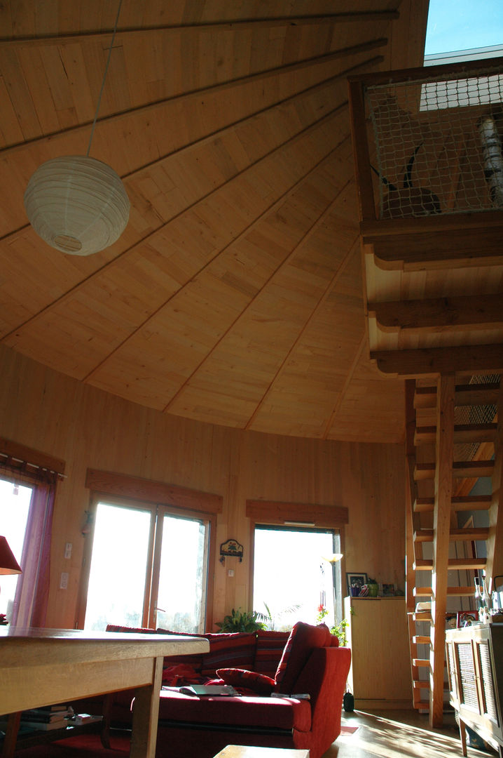 Yourte en bois, Virginie Farges Virginie Farges Living room