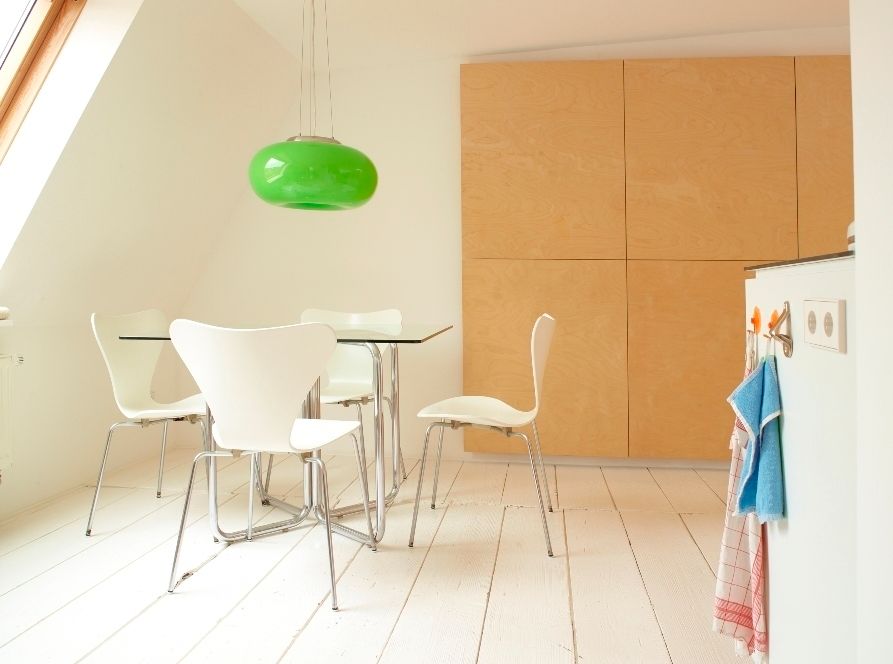 Ausbau Dachgeschoss im denkmalgeschützen Altbau, InteriorPark. InteriorPark. Modern living room