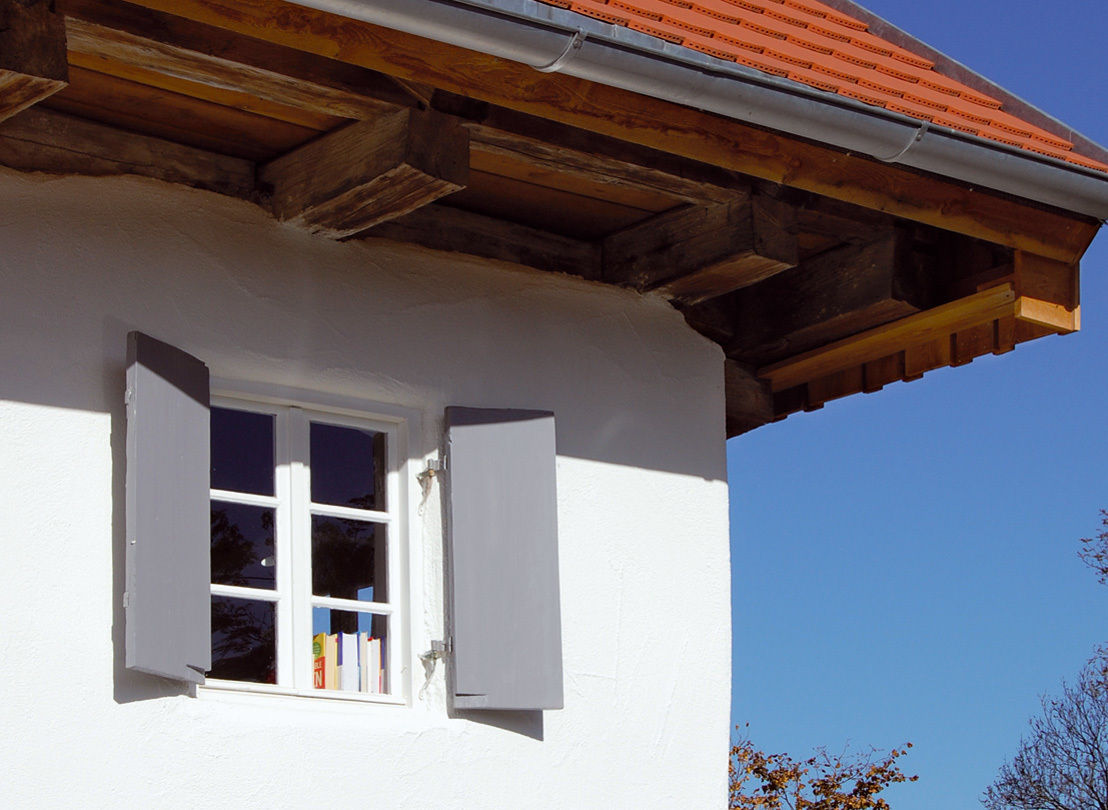 Sanierung und Umbau denkmalgeschütztes Bauernhaus, heidenreich architektur heidenreich architektur Окна и двери в стиле кантри Окна