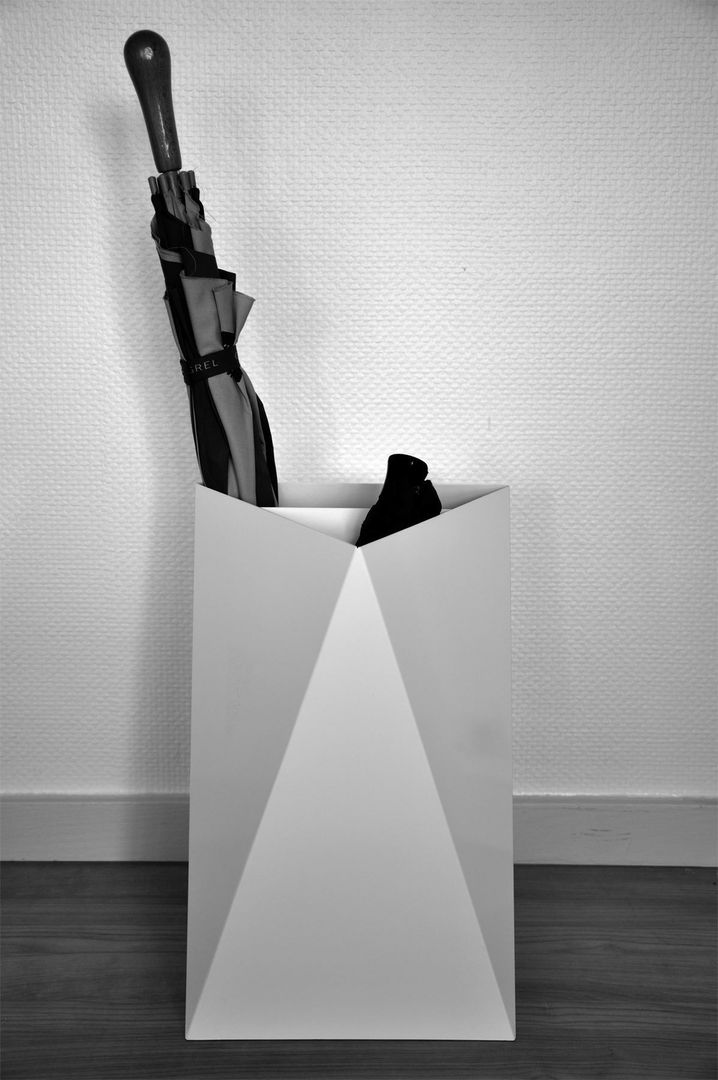 P-P, 2013., Chauvin Amandine Chauvin Amandine Minimalistischer Flur, Diele & Treppenhaus Accessoires und Dekoration