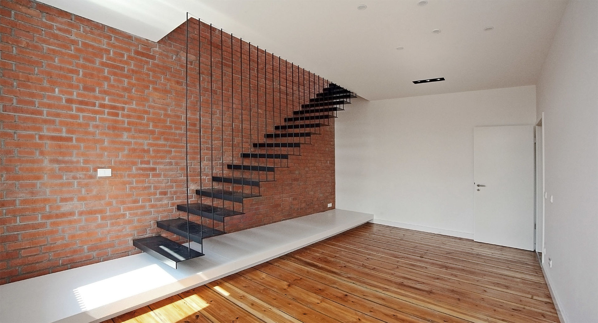 loftspace, spreeformat architekten GmbH spreeformat architekten GmbH Minimalist corridor, hallway & stairs