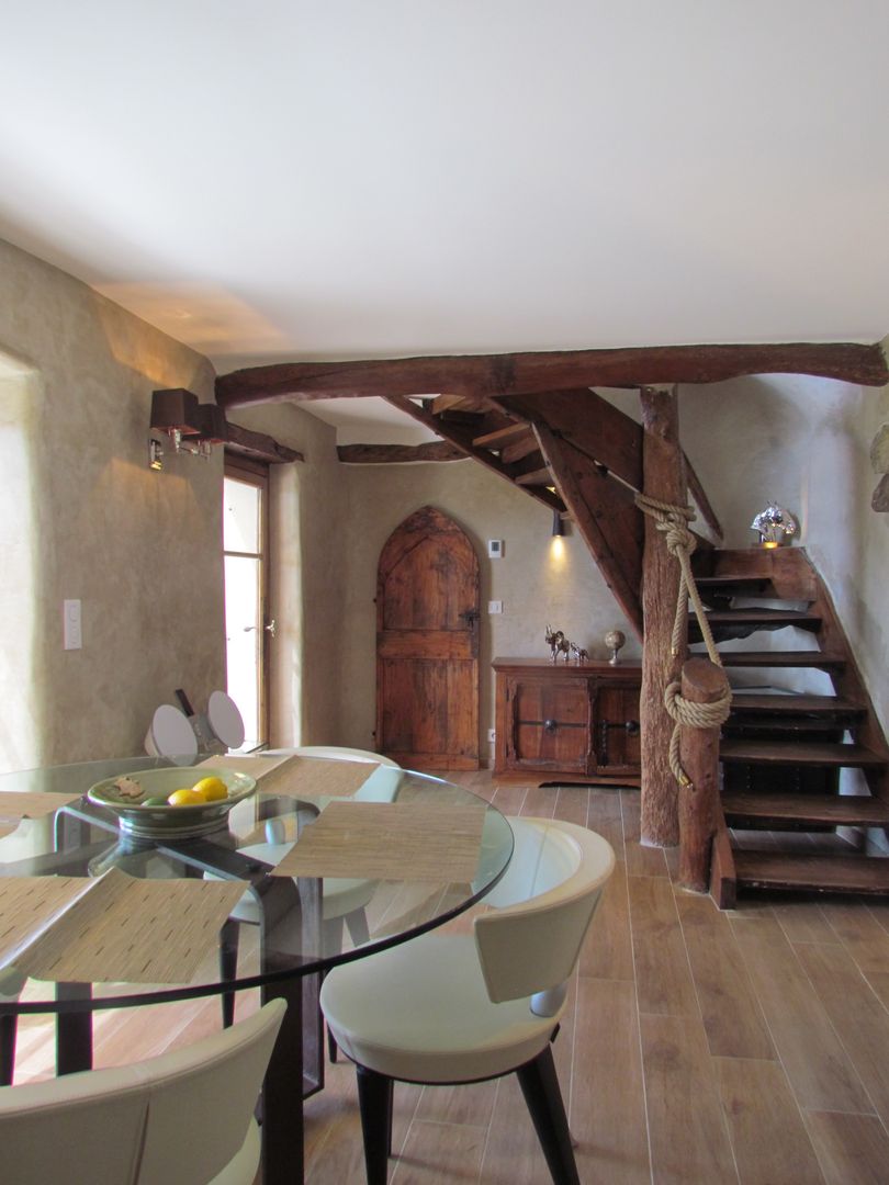 Restauro di una casa molto antica in Francia, Archimania Archimania Eclectic style dining room