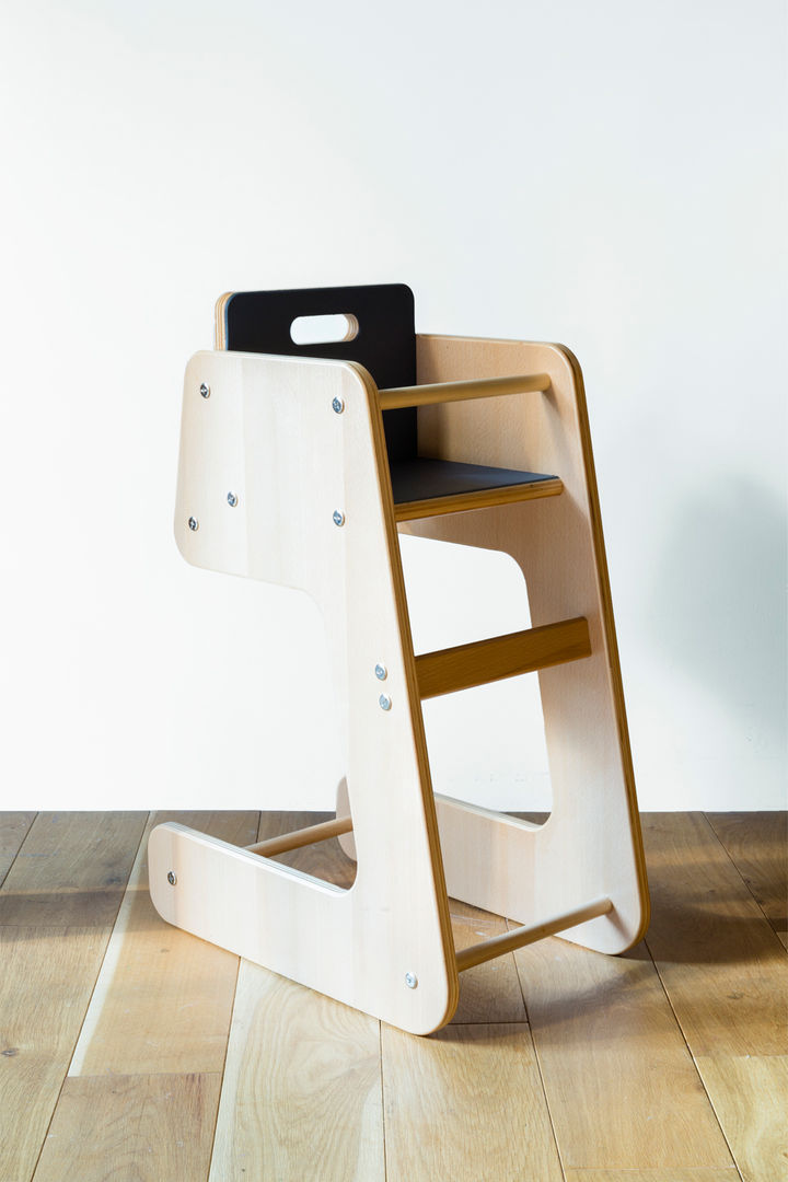 Highchair for Kids , Nojima Design Office Nojima Design Office Cuartos infantiles de estilo moderno Escritorios y sillas