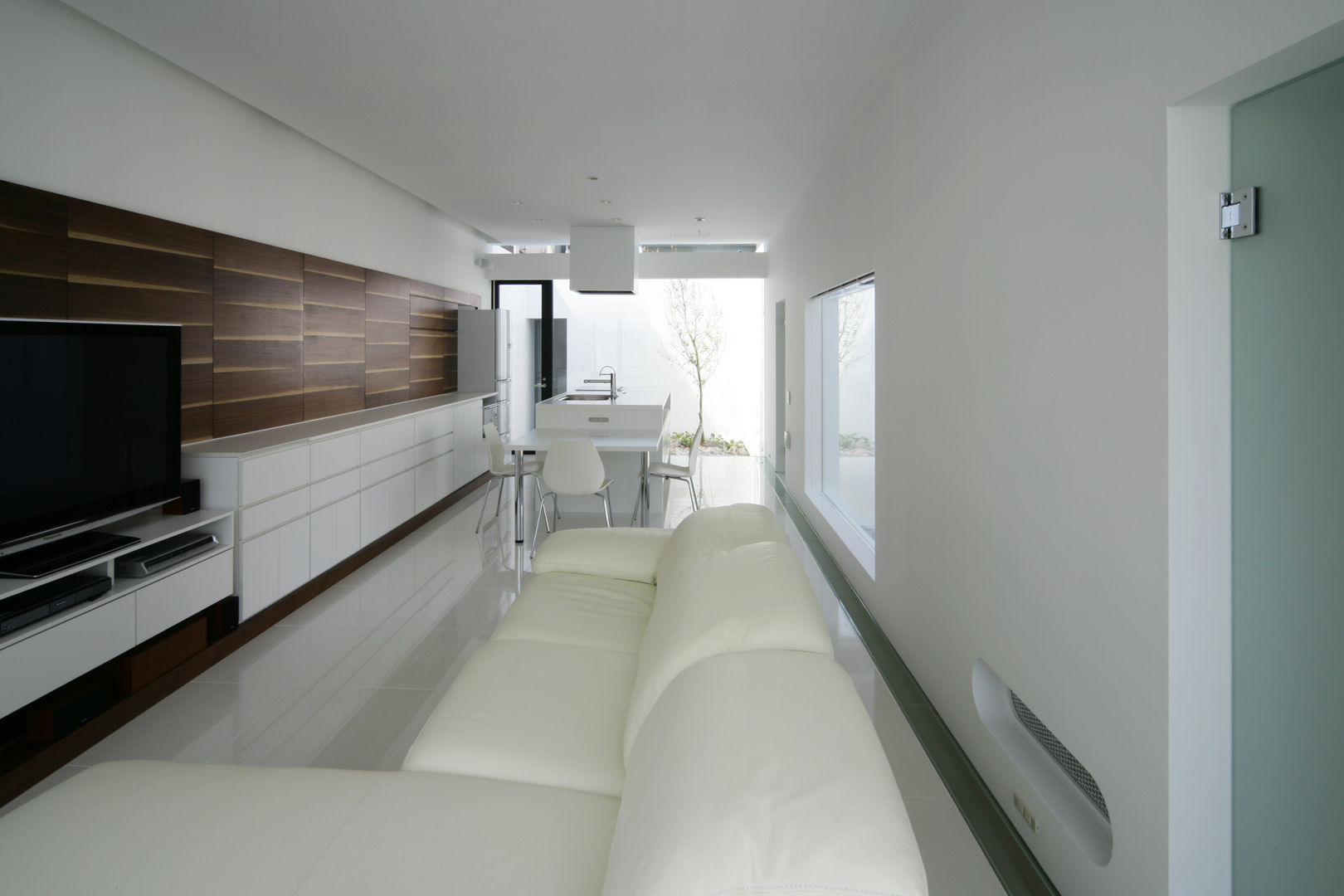 House in Ako, 設計組織DNA 設計組織DNA Minimalist living room