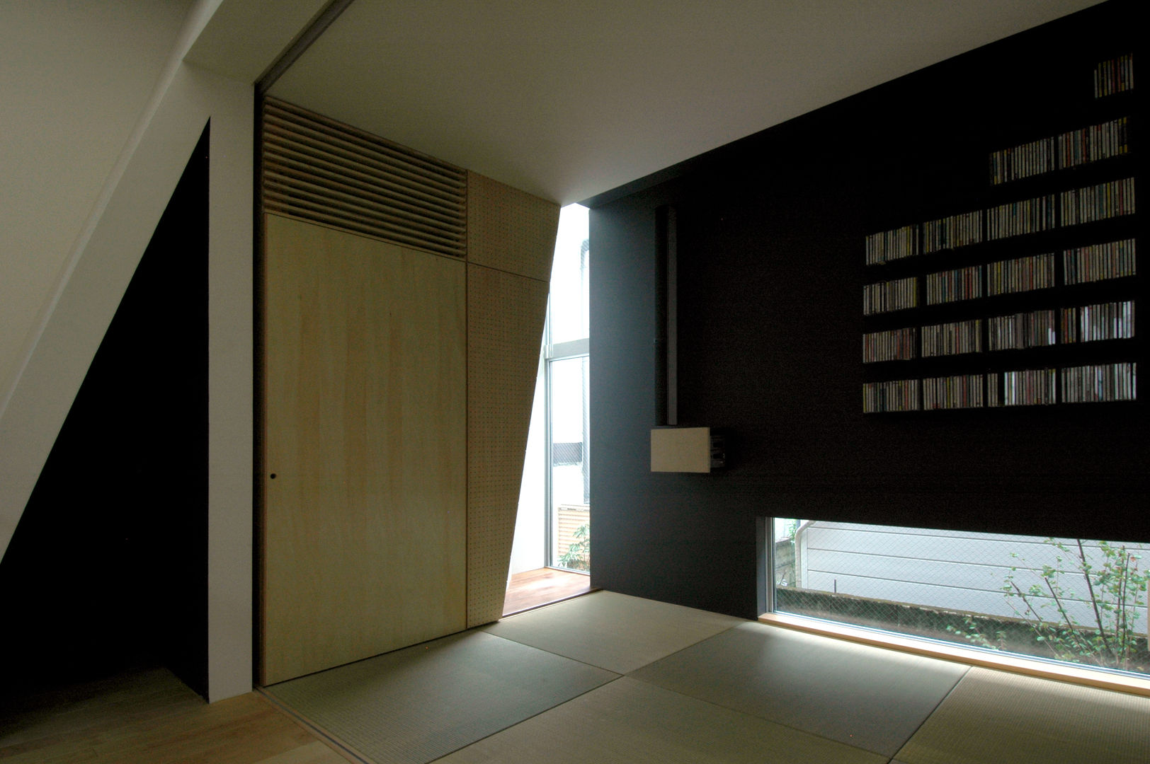 天沼の家, M+2 Architects & Associates M+2 Architects & Associates Azjatycki pokój multimedialny