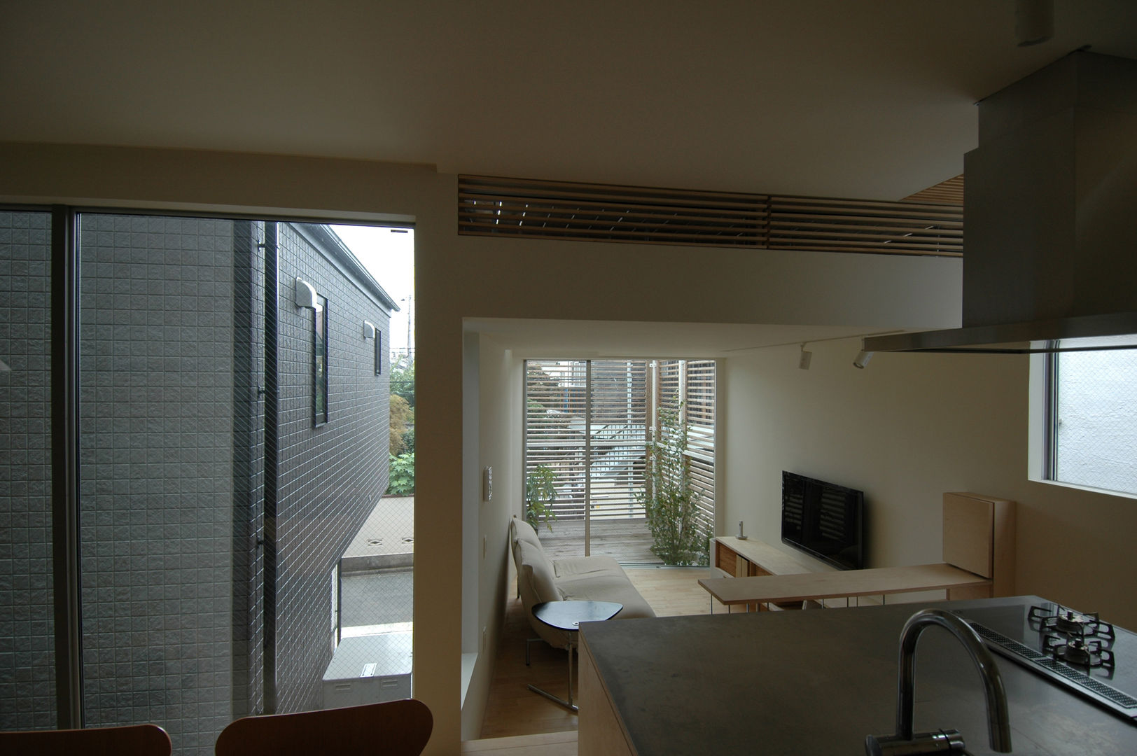 天沼の家, M+2 Architects & Associates M+2 Architects & Associates Modern living room