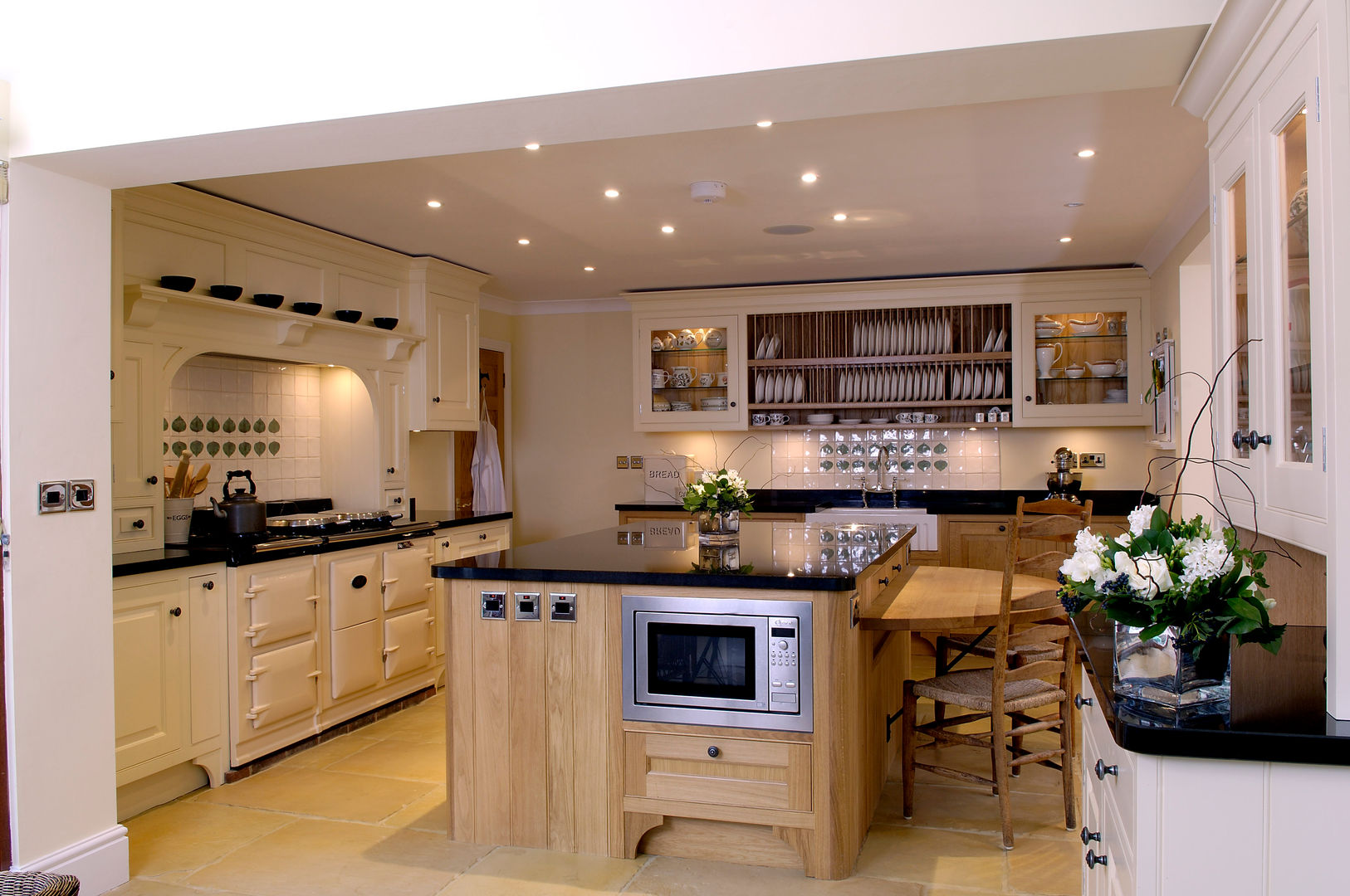 Property Renovation, Hartley Quinn WIlson Limited Hartley Quinn WIlson Limited Modern kitchen Cabinets & shelves