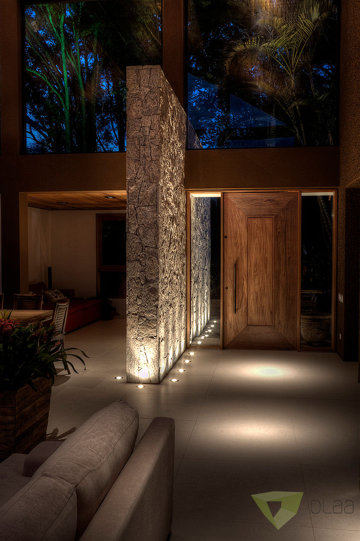 Casa de Campo Quinta do Lago - Tarauata Olaa Arquitetos Corredores, halls e escadas rústicos