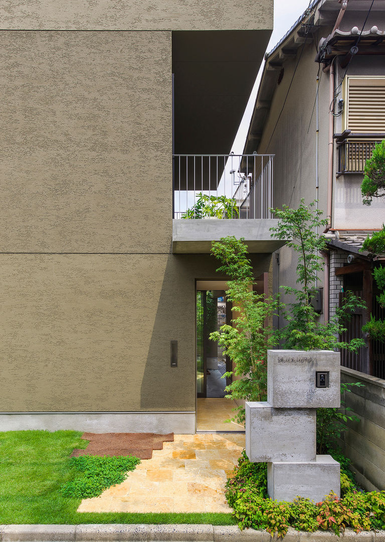 Y-House, タカヤマ建築事務所 タカヤマ建築事務所 Minimalist style garden