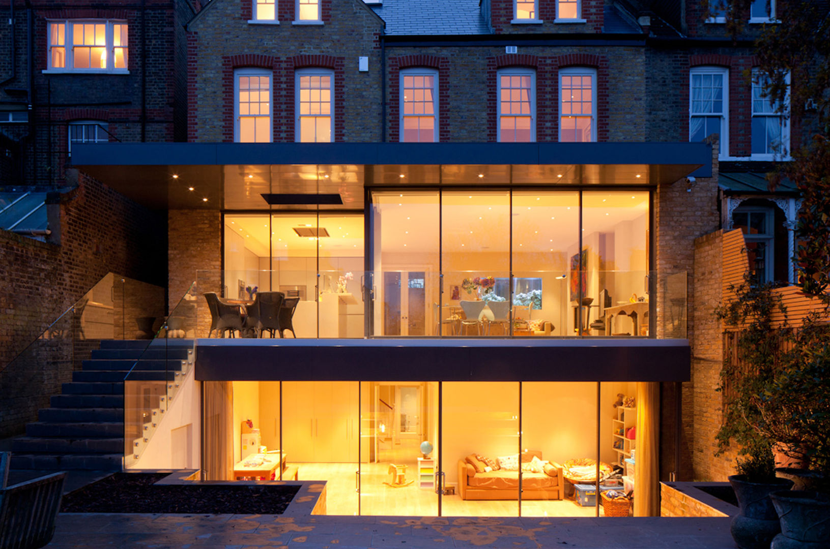 Bolingbroke Grove, Quartet Architecture Quartet Architecture Modern windows & doors