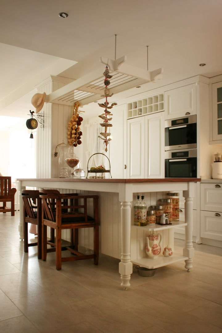 G.HALİLOĞLU ÇEŞME VİLLASI, As Tasarım - Mimarlık As Tasarım - Mimarlık Rustic style kitchen Cabinets & shelves