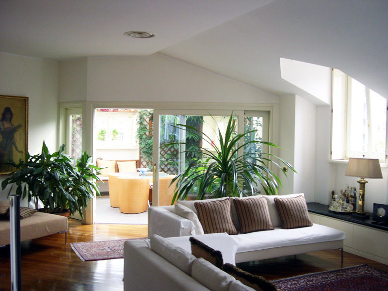 Abitazione privata e S.P.A. a Milano, Studio di Architettura Parodo Studio di Architettura Parodo Modern living room