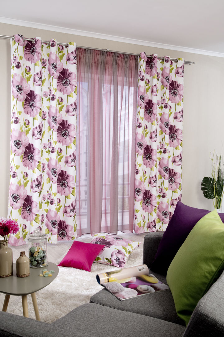 homify Classic windows & doors Curtains & drapes