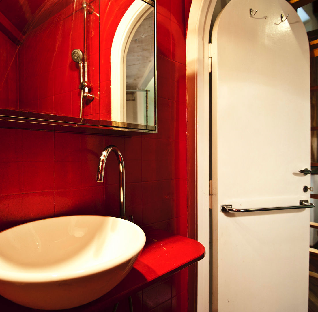 Casa al cedro, RCFZERO RCFZERO 現代浴室設計點子、靈感&圖片