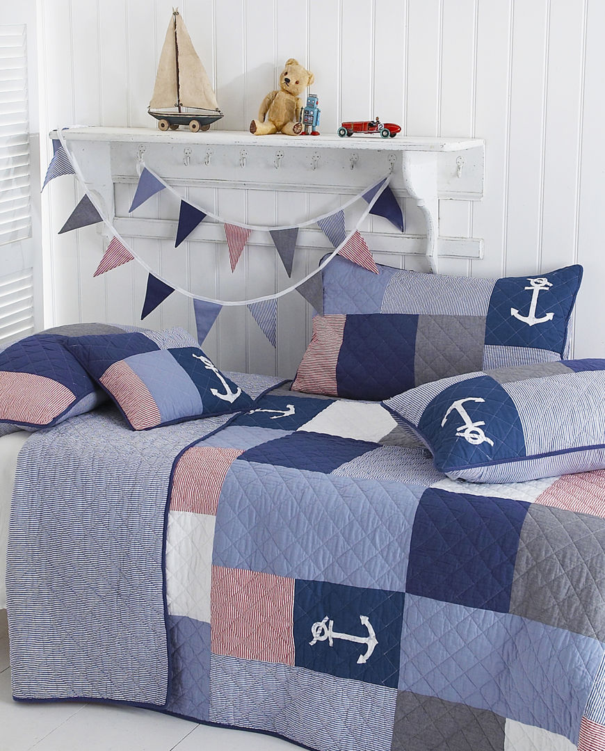 Sidmouth Patchwork Bedspread Marquis & Dawe Dormitorios de estilo moderno Textiles