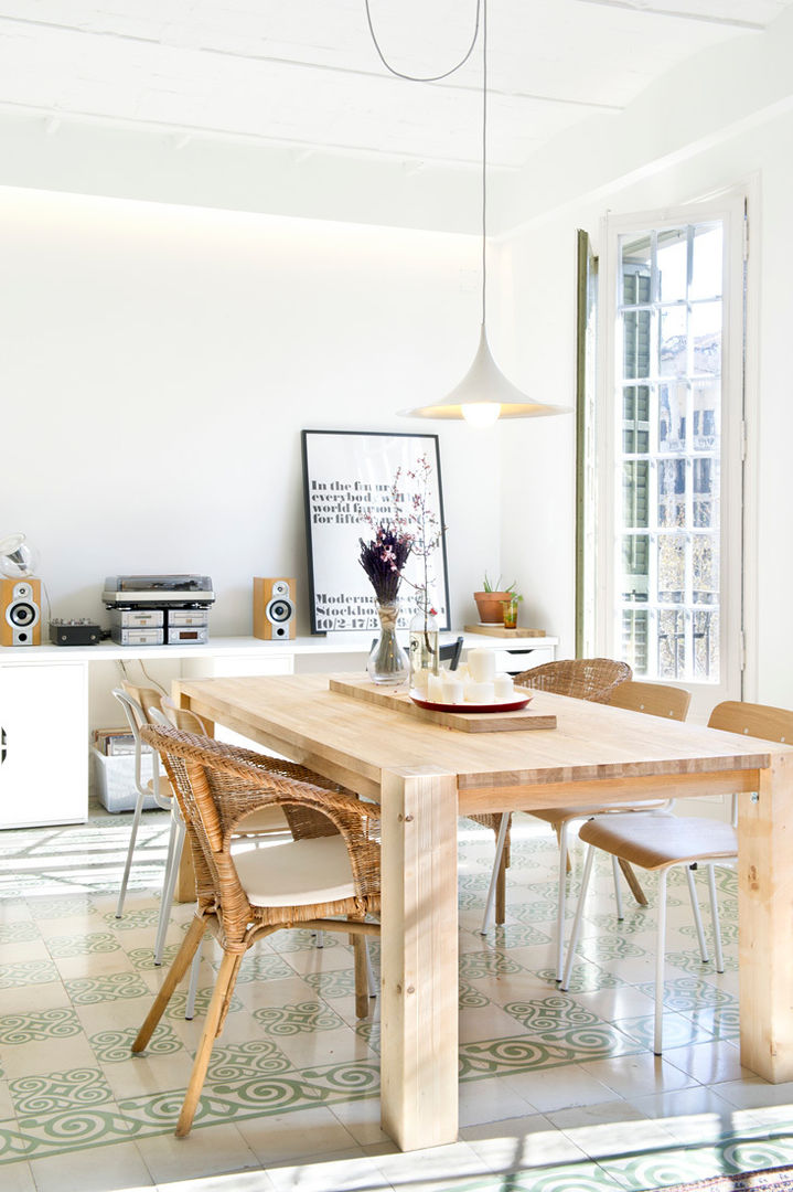 Vivienda en Sant Joan. Barcelona , Egue y Seta Egue y Seta Scandinavian style dining room