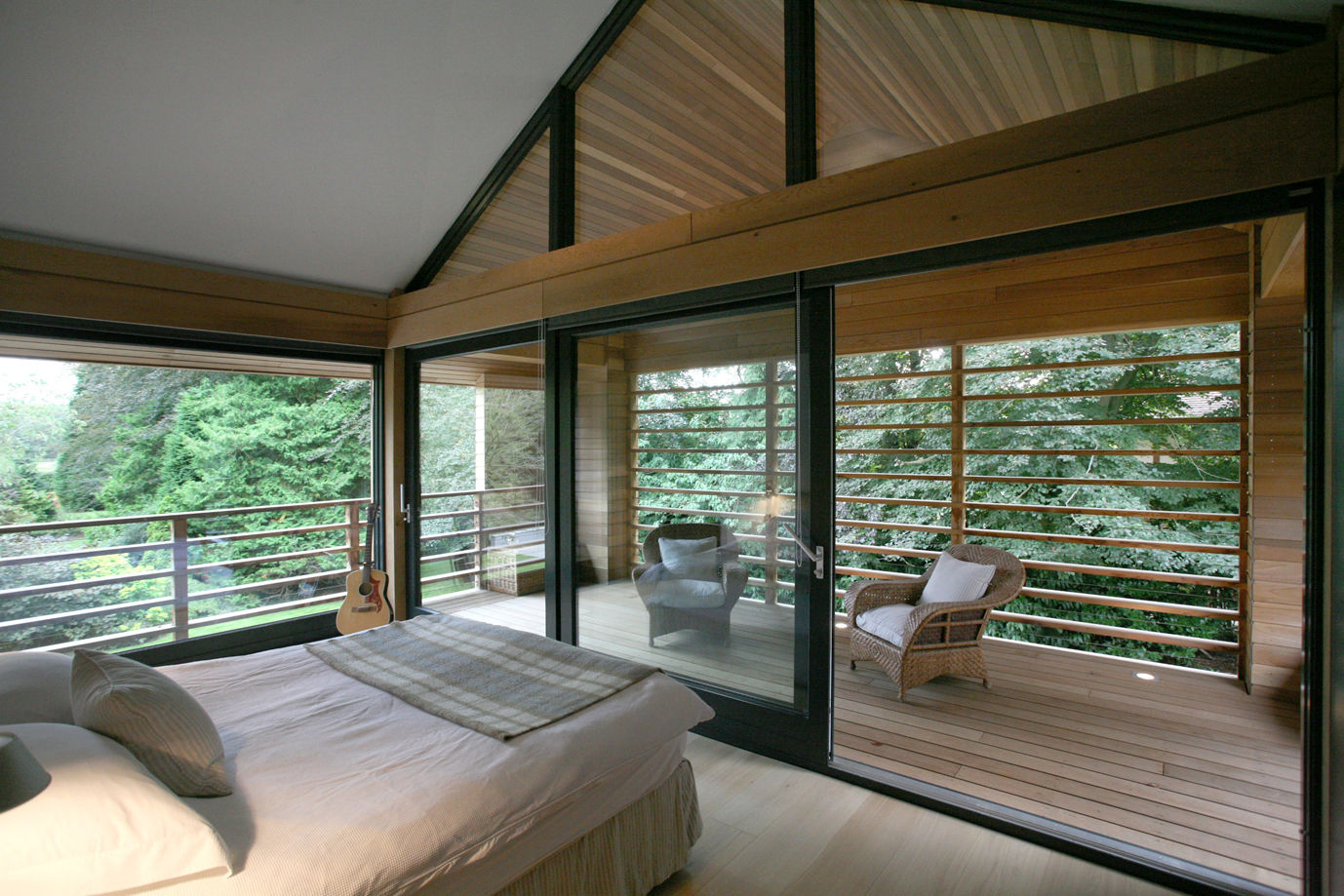 Cedarwood, Tye Architects Tye Architects オリジナルスタイルの 寝室