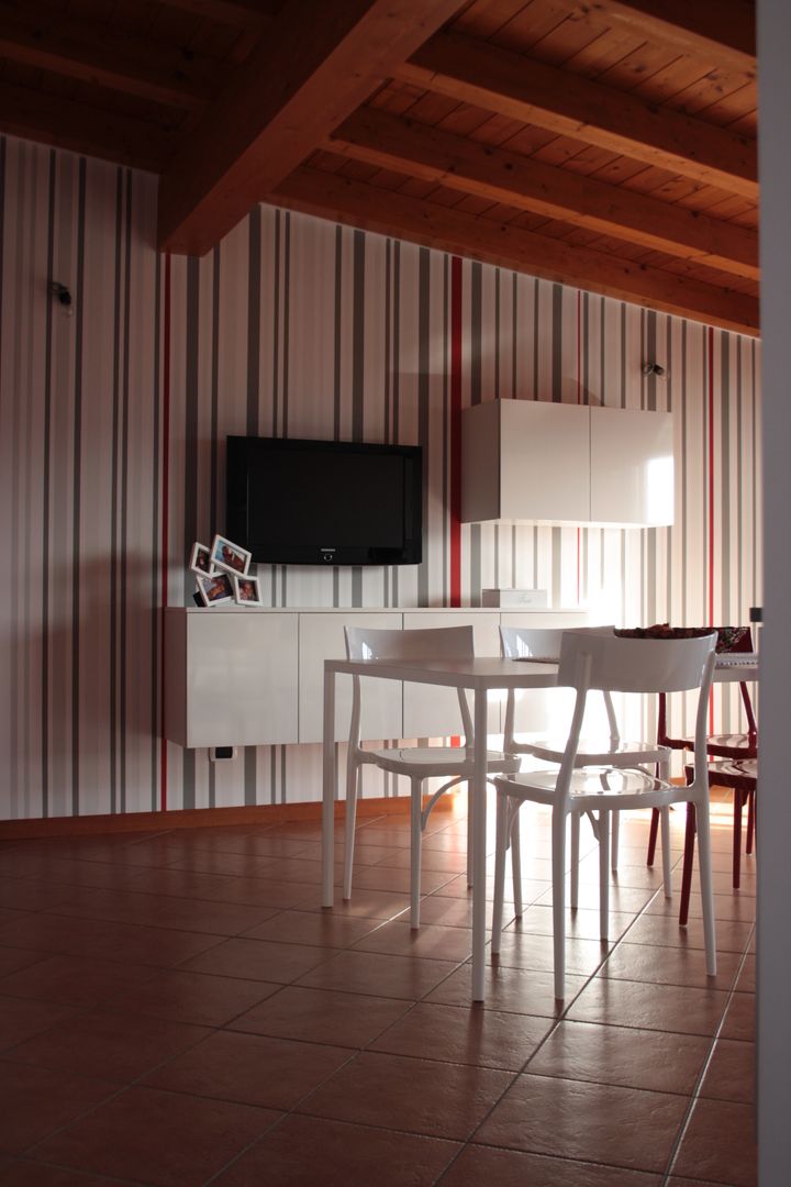 Dettagli di rosso, GRETA DONIS GRETA DONIS 現代廚房設計點子、靈感&圖片