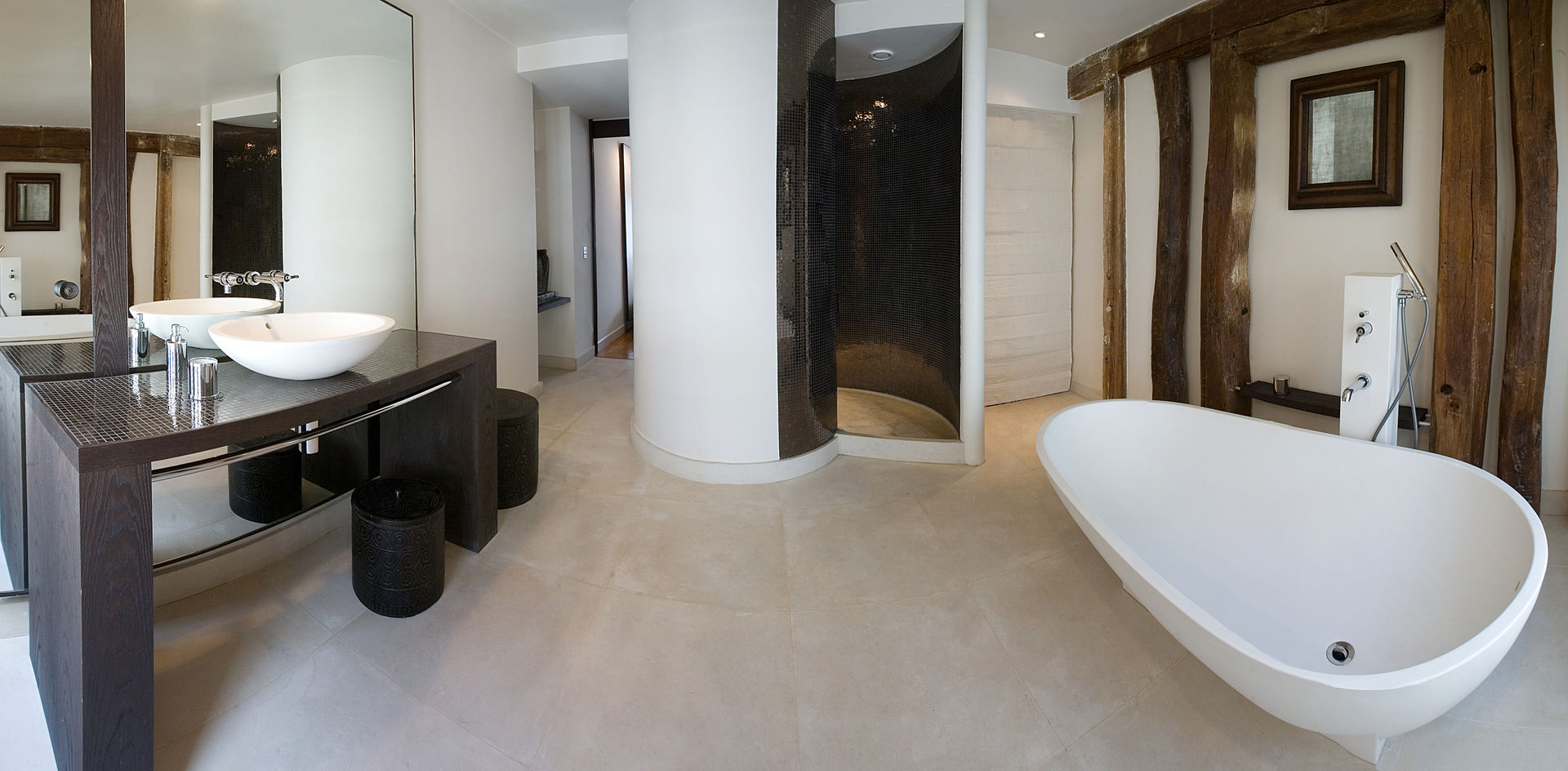 salle de bain Atelier TO-AU Salle de bain moderne