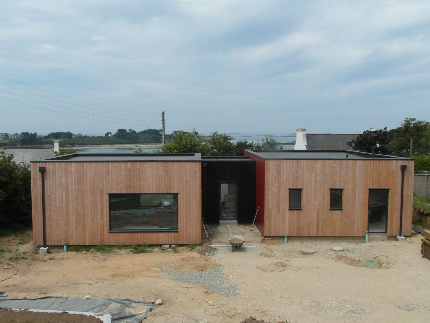 Quelques réalisations de maisons bioclimatiques dessinées ces dernières années, GUENNOC Soizic GUENNOC Soizic Modern houses