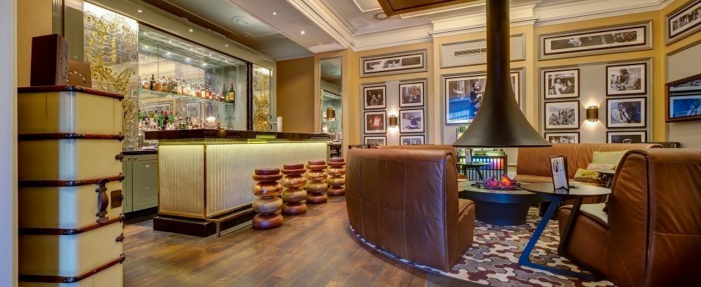 Montreux Jazz Café by Aedas Interiors Architecture by Aedas مساحات تجارية مطاعم