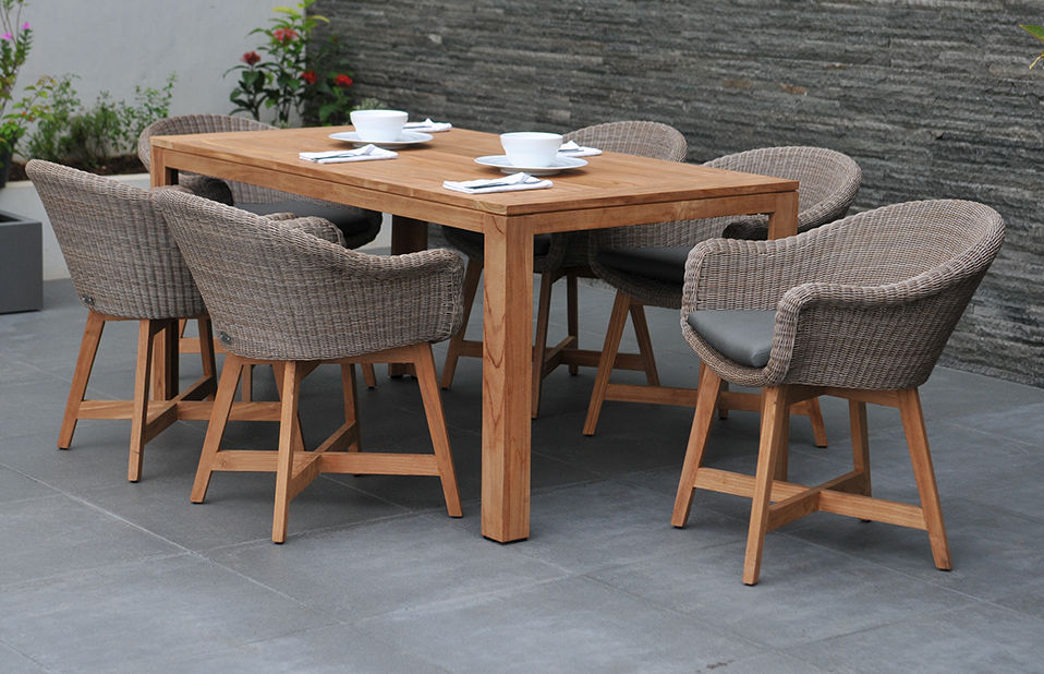 Bastille, Out & Out Original Out & Out Original Modern style gardens Furniture