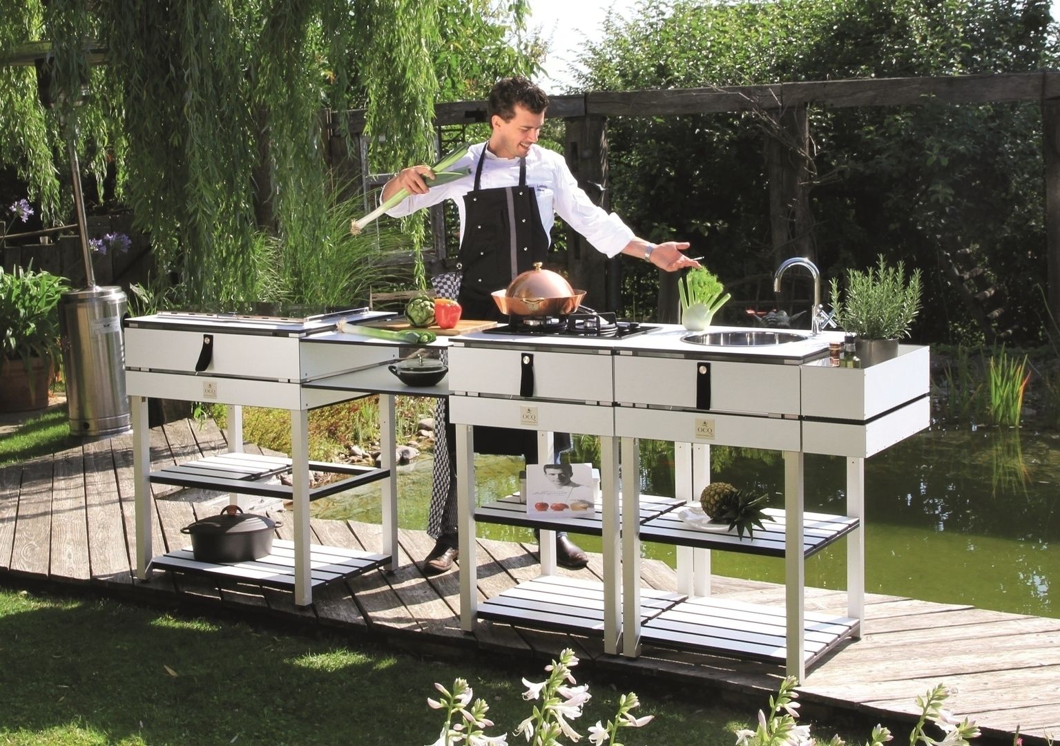 homify Jardins modernos Barbecues e grelhadores