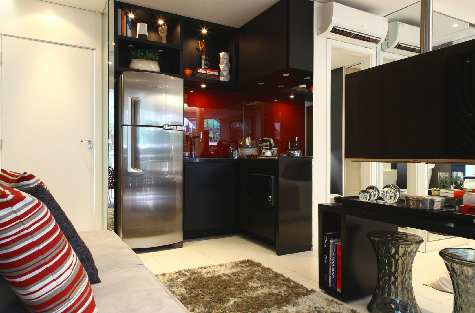 homify Modern kitchen