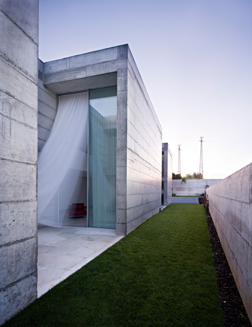 Casa em Moreira, Phyd Arquitectura Phyd Arquitectura Minimalist style garden