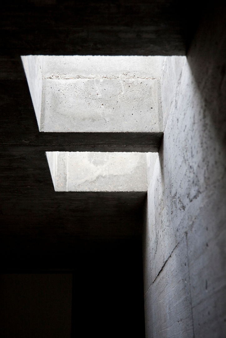 Casa em Pedrogão, Phyd Arquitectura Phyd Arquitectura Puertas y ventanas minimalistas