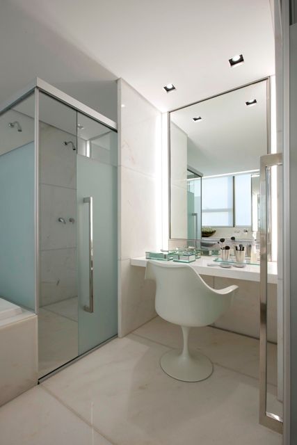 Residência T&L, Alessandra Contigli Arquitetura e Interiores Alessandra Contigli Arquitetura e Interiores Modern bathroom