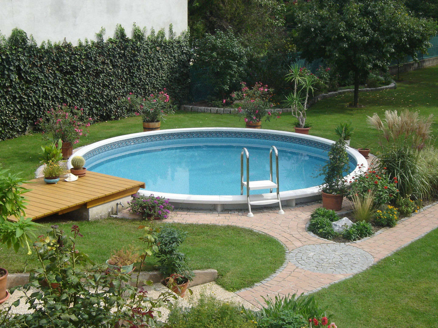 Hochwertige Stahlwandpools mit langer Haltbarkeit, Pool + Wellness City GmbH Pool + Wellness City GmbH Klassieke zwembaden